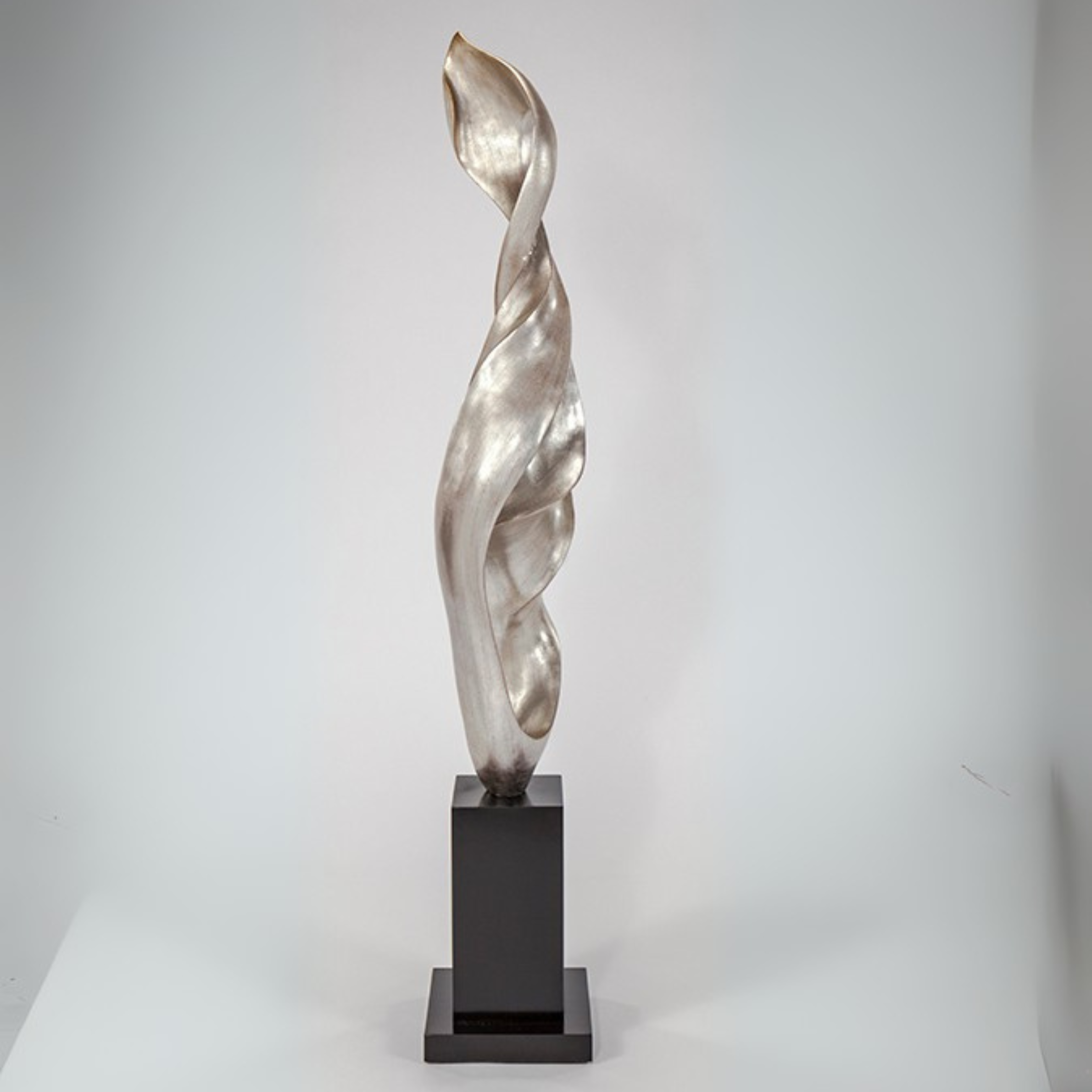 Floor Sculpture 4441-AD1